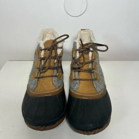 SOREL Out N’ About Plus Waterproof Leather & Felt Ankle Boots size 10.5 - Picture 4 of 12